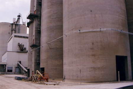 Expérience internationale de projets de transport pneumatique pour cimenterie